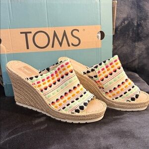 TOMS Cream Multicolor Woven Espadrille Wedge Slides